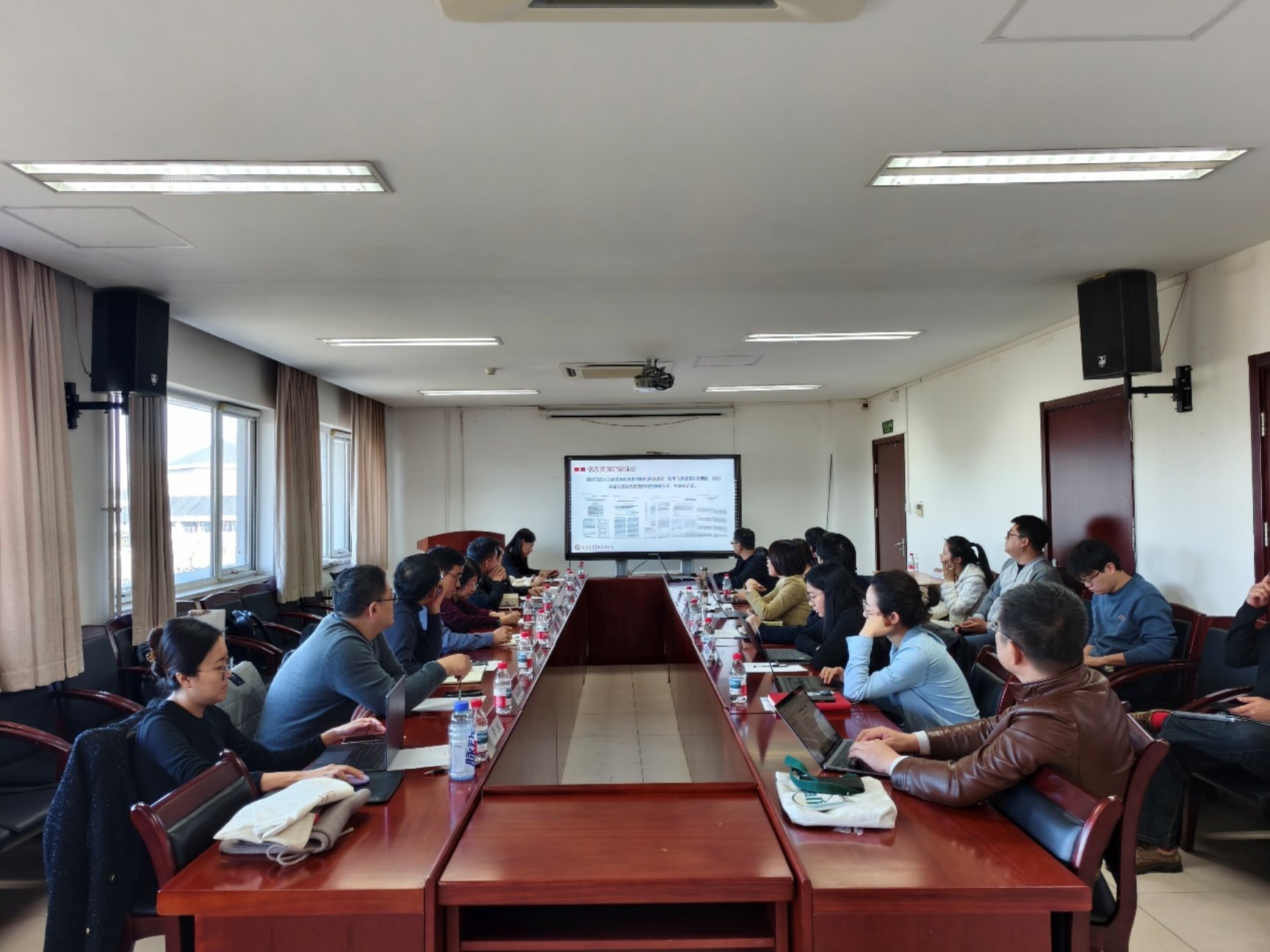 C:\Users\yufb0\Desktop\微信图片_20251112090523_268_89.jpg